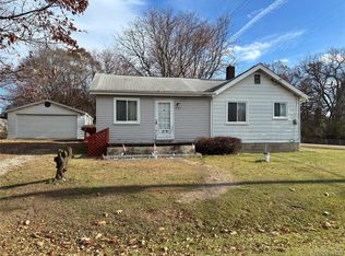 2257 Lodge Rd, Flint, MI 48532