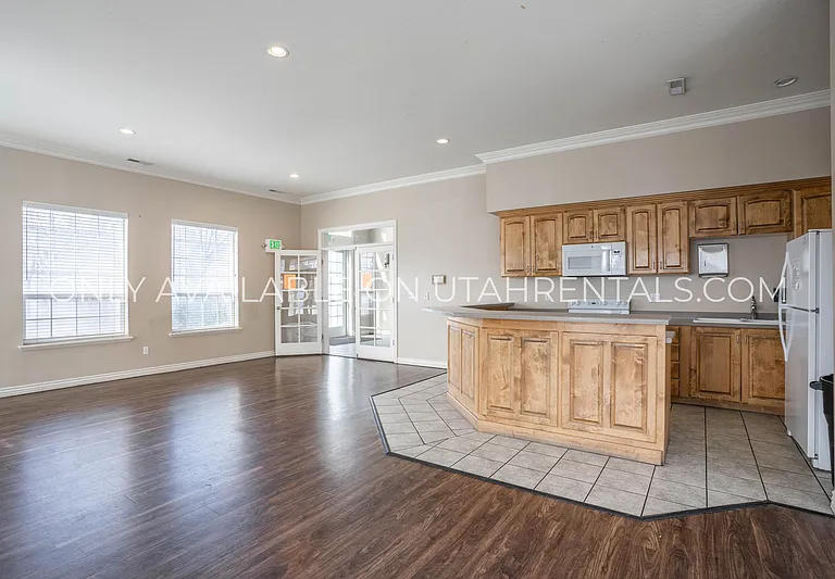 455 Belmont Pl #164-2 — Photo 9