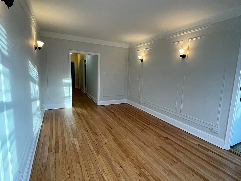 271 Greenwich Ave #1B — Photo 4