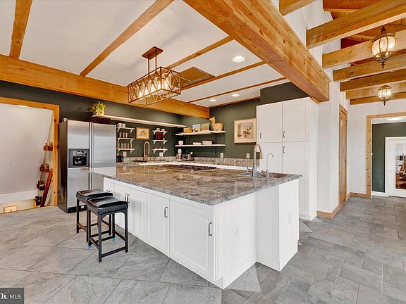 4th image of 1310 Hex Hwy