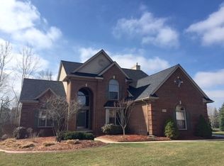 6638 Glen Ridge Ct, Clarkston, MI 48348