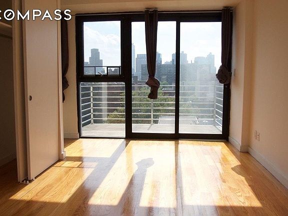 4th image of 90 Clermont Ave APT 7