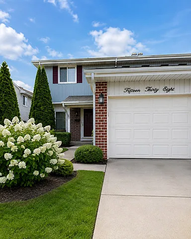 3 bed, 1.5 bath, $2,795 — Photo 1