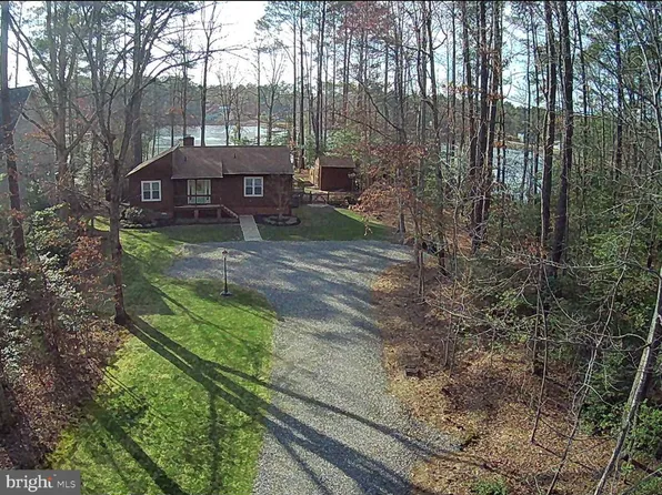 421 Loyalist Dr, Ruther Glen, VA 22546