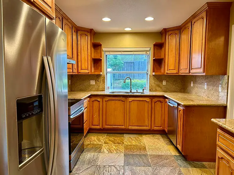 2611 Donegal Ave — Photo 10