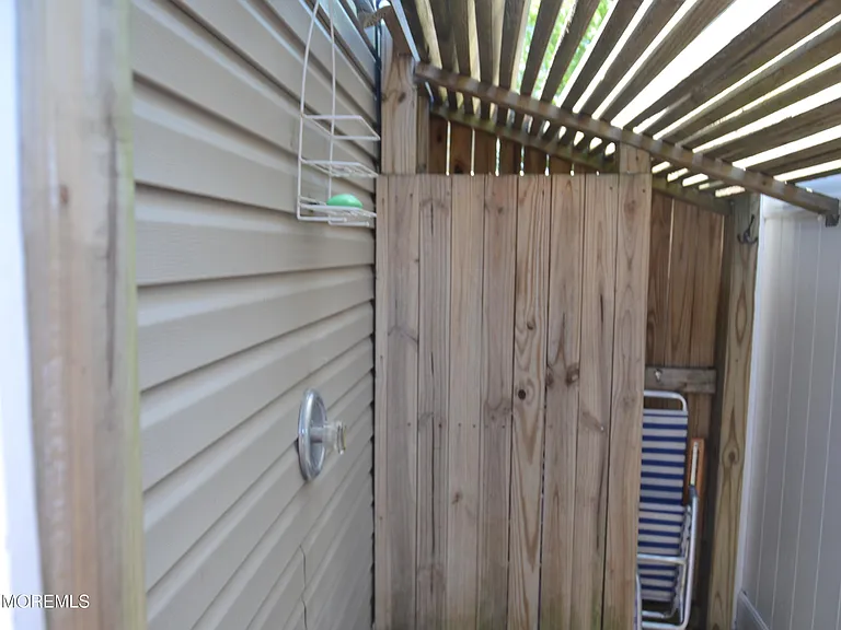 508 6th Ave — Photo 25