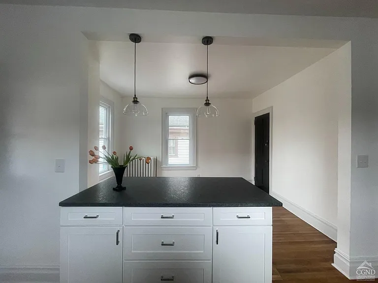 817 Columbia St #2 — Photo 12