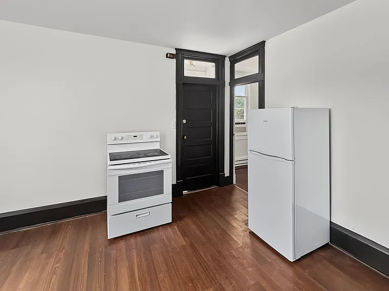 521 N Lott Blvd — Photo 9