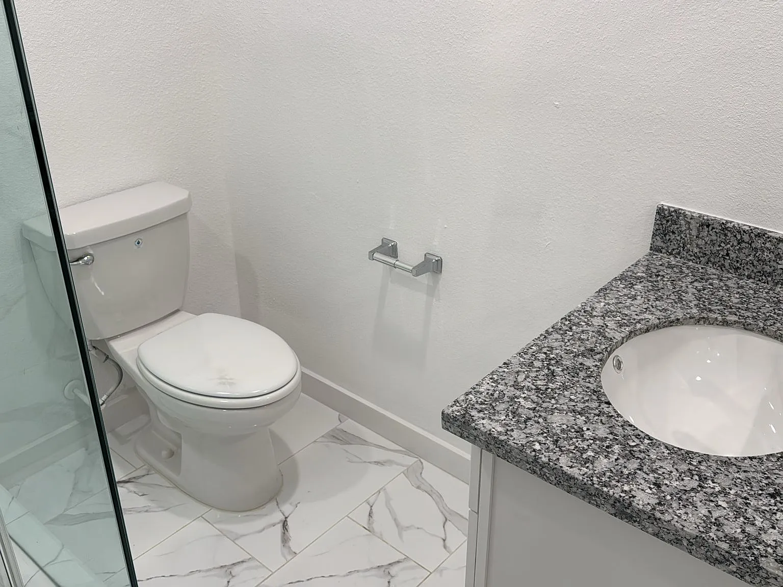 3 bed, 1150 sqft, $1,775 — Photo 2