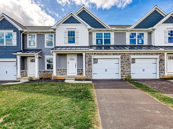 2nd image of 90 Beech Tree Ct #U-0094