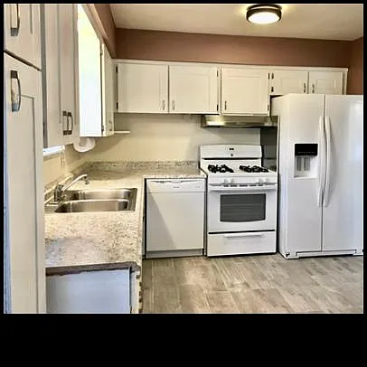 6457 N Lafayette St — Photo 3