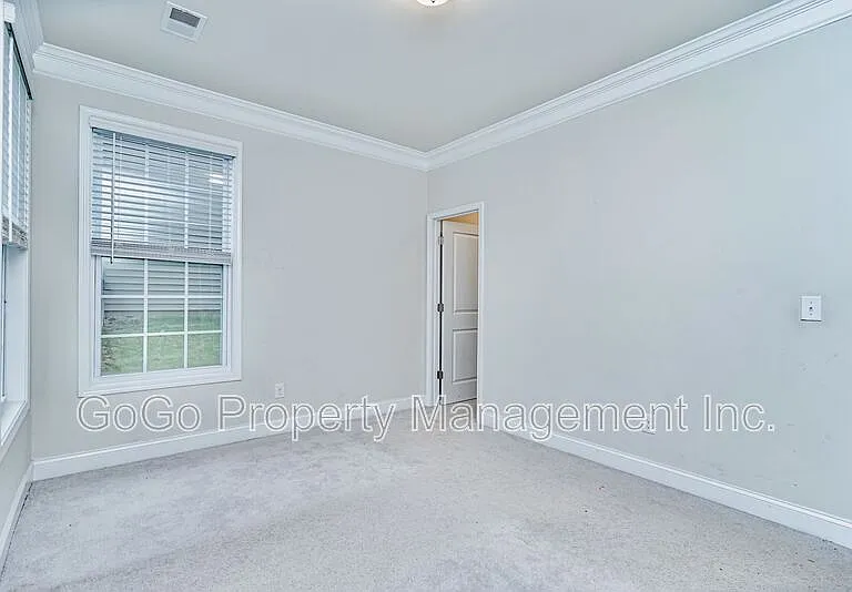 110 Northwild Dr — Photo 13