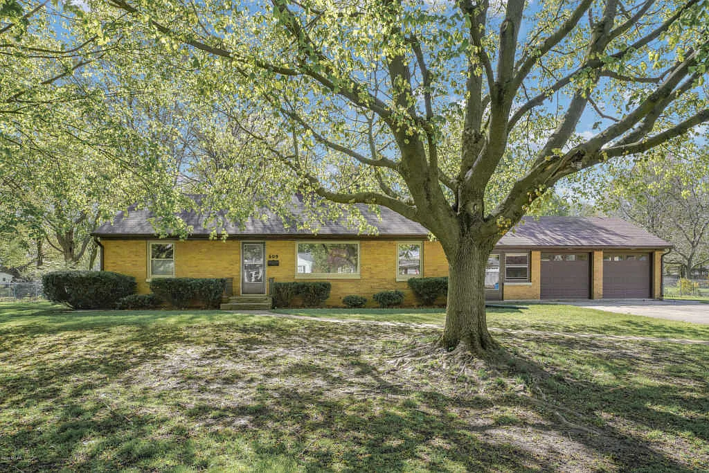 609 Gorham Ln photo 1