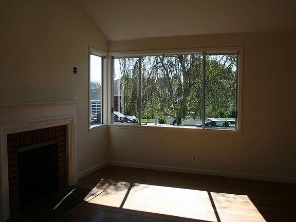 3rd image of 1312 Williams Ave
