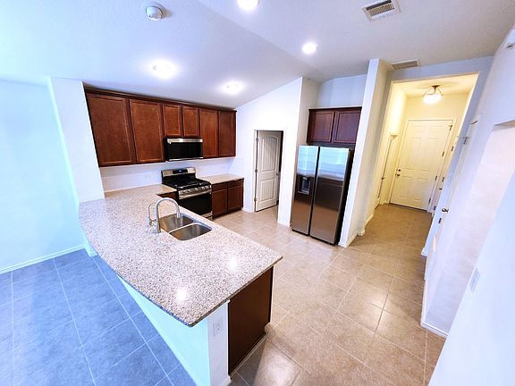 4th image of 11307 Birlandier Ct