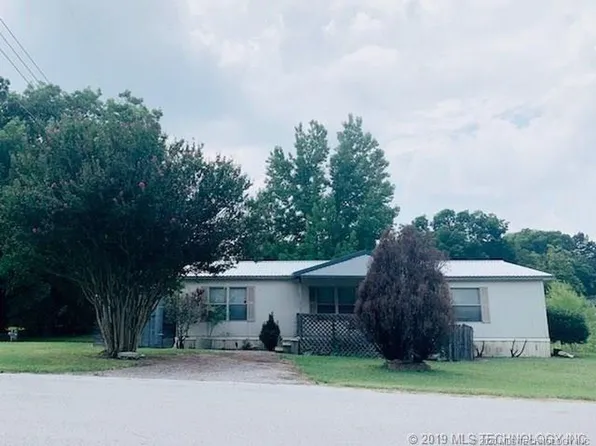 509 N 3rd St, Madill, OK 73446