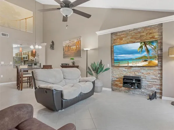 1549 N 14th Ter #1549, Hollywood, FL 33020