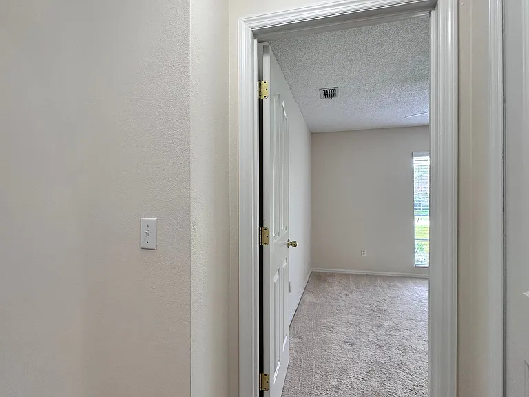 7468 Aprelle Dr — Photo 14
