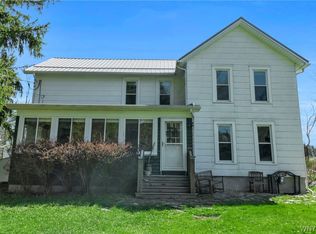 8721 Center St, Holland, NY 14080