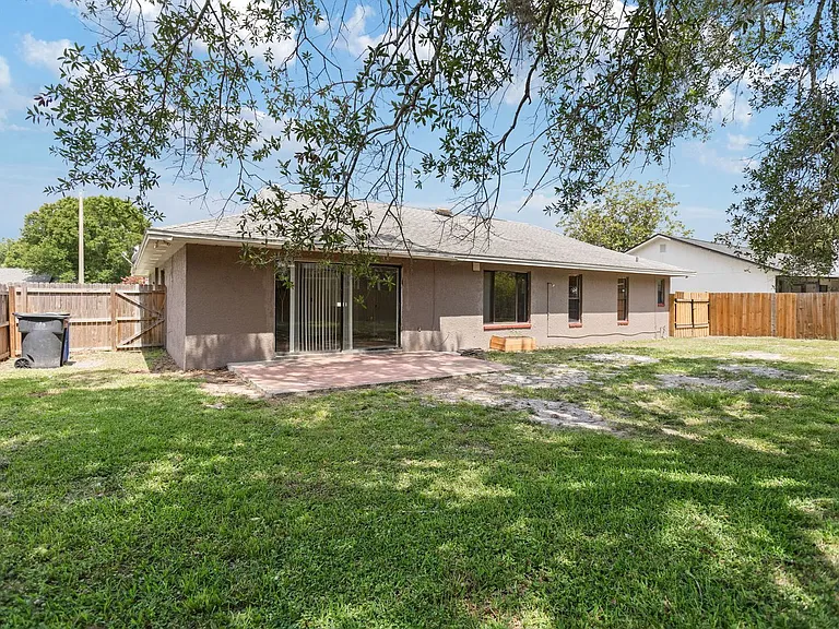 14907 Coldwater Ln — Photo 24