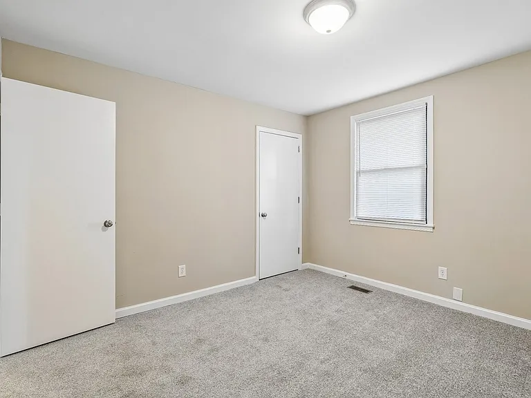 927 Oak Vale — Photo 15