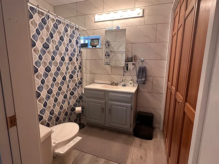 312 Grand Ave #1 — Photo 3