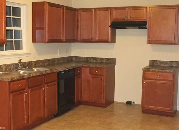 4th image of 330 Hidden Timber Ln