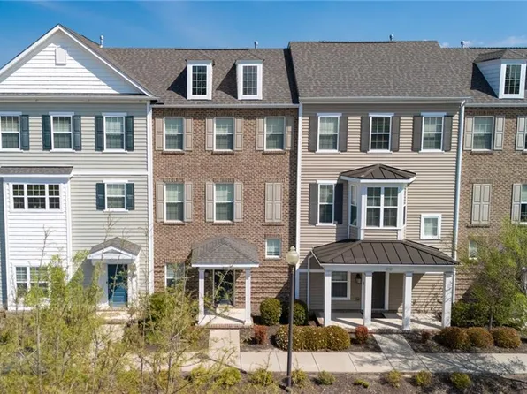 4160 Beckenham Blvd, Virginia Beach, VA 23456