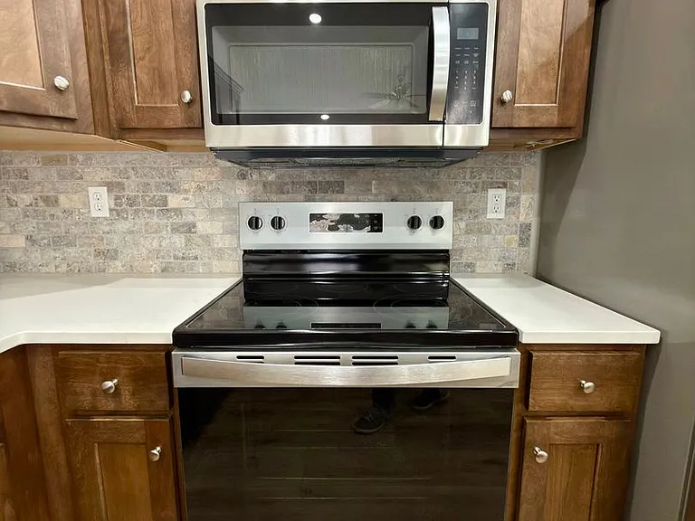 1805 Saint Michaels Ct — Photo 10