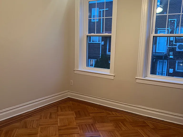 592 Prospect Ave #2R — Photo 4