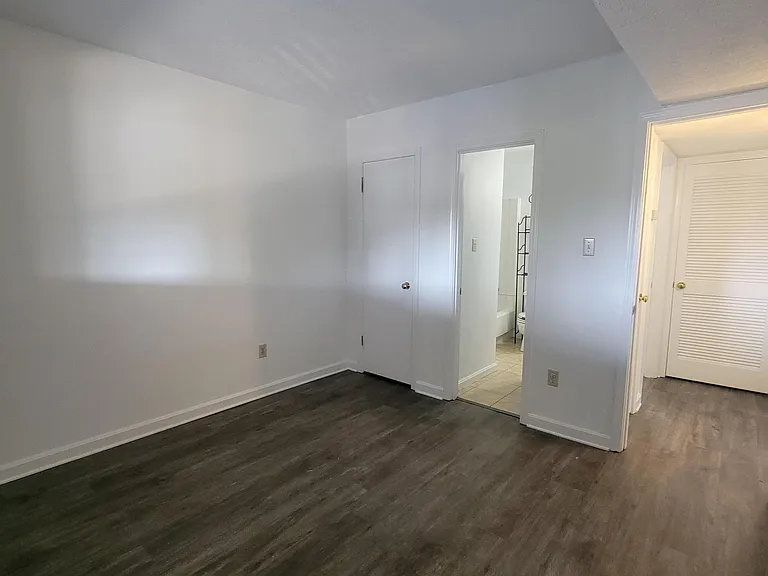 313 Lake Place Condo Dr — Photo 12