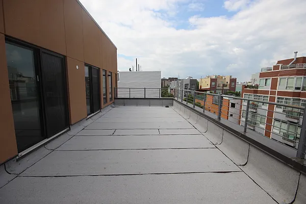 Rented by Nooklyn NYC LLC | media 112