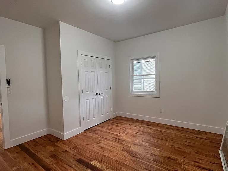 38 Tillinghast St #1R — Photo 5