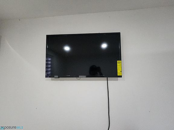 2nd image of 27 Calle Larangana Mayaguez Ter