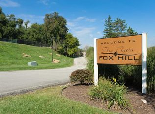 1115 Fox Hill Dr APT 204, Monroeville, PA 15146