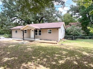 943 Morgan Dr, Tunnel Hill, GA 30755