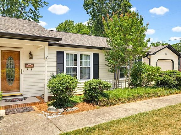 4th image of 4811 Spilsby Ln