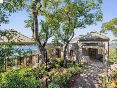 12688 Brookpark Rd, Oakland, CA, 94619
