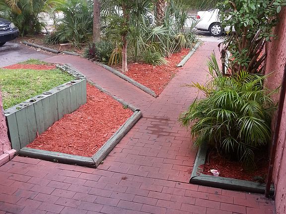 2nd image of 13685 NE 10th Ave APT 308