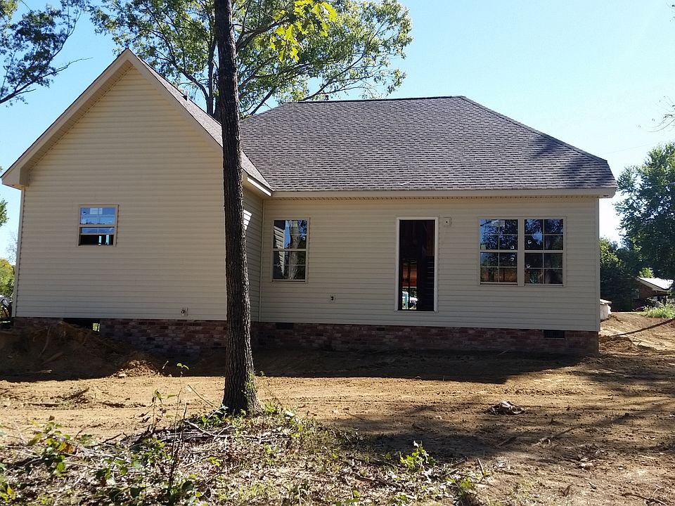 2nd image of 3047 Southwark Dr