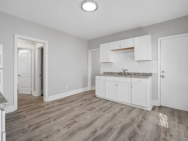 67-69 Longwood Ave — Photo 11
