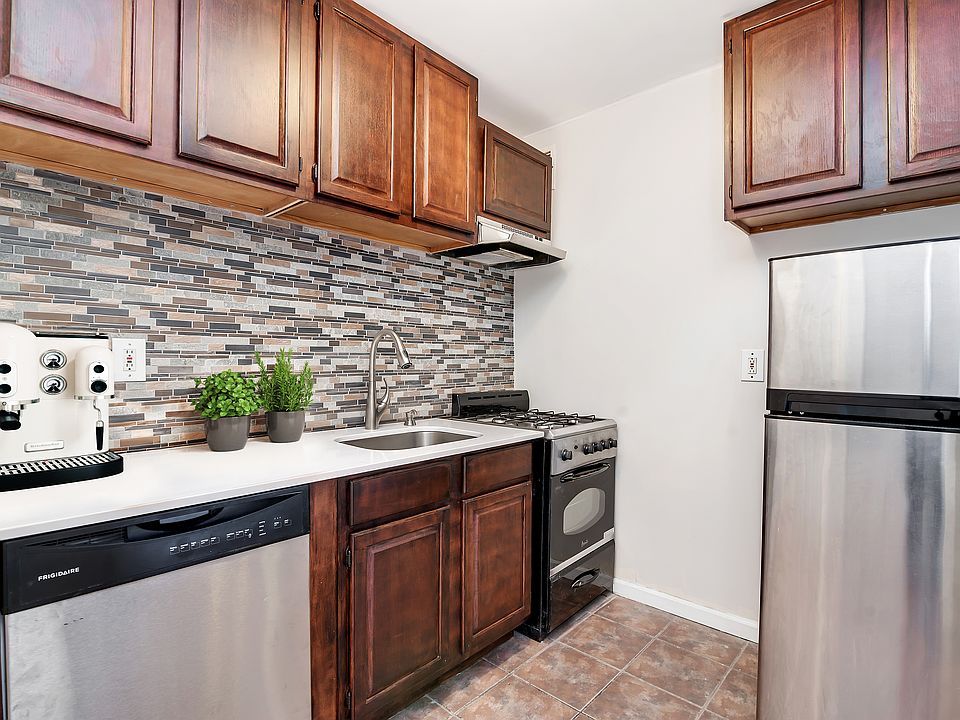 1st image of 1240 Bedford Ave APT 2E