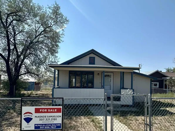 307 W 2nd St, Shoshoni, WY 82649