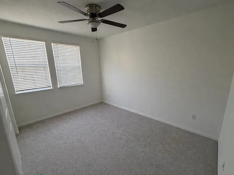 546 Martin Mariner Ave — Photo 5