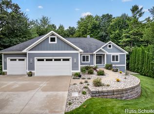 6335 Silverton Dr, Muskegon, MI 49444
