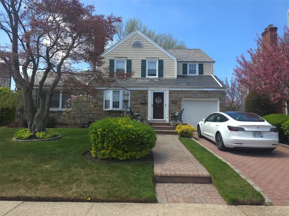 2332 Coventry Road, Baldwin, NY 11510