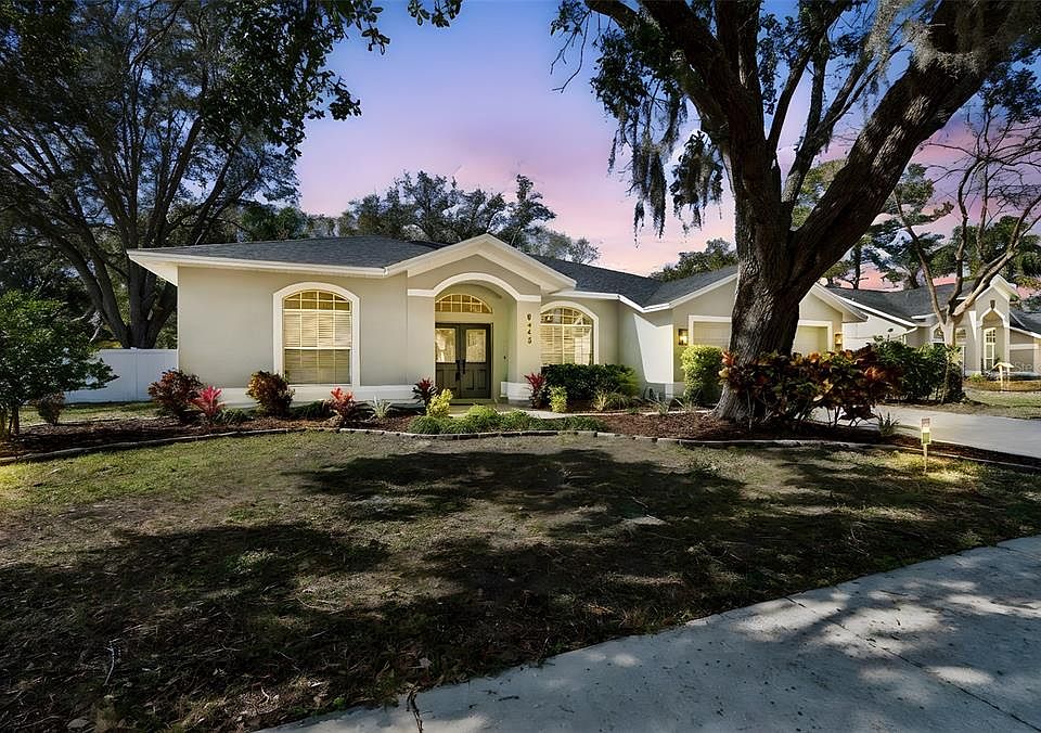 1st image of 8443 Ridgebrook Cir