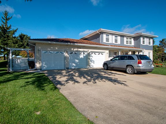 2nd image of 17726 W Dawn Ct