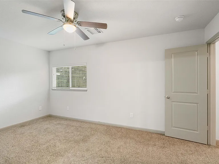2702 Appian Way — Photo 15