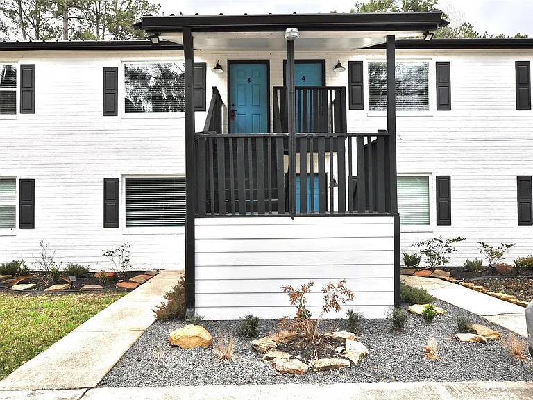 2655 Fountain View St #3 — Photo 1